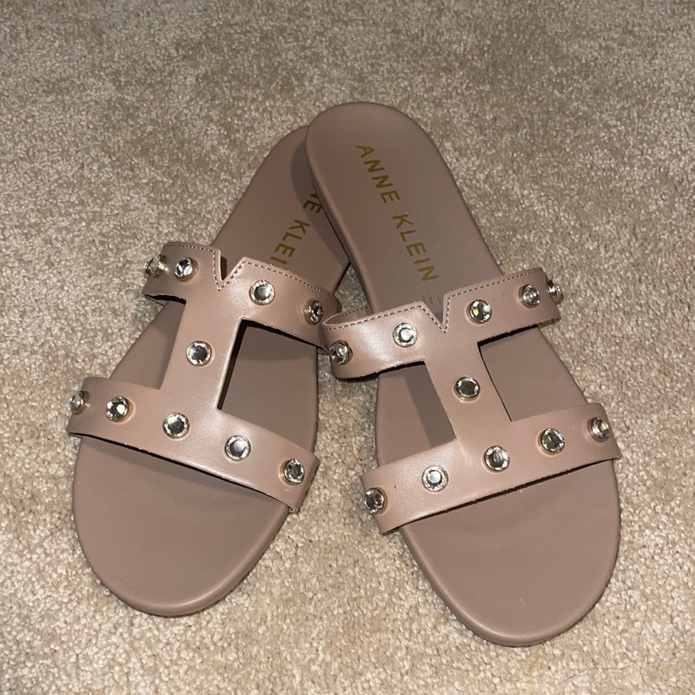 GREAT CONDITION AK SANDALS
